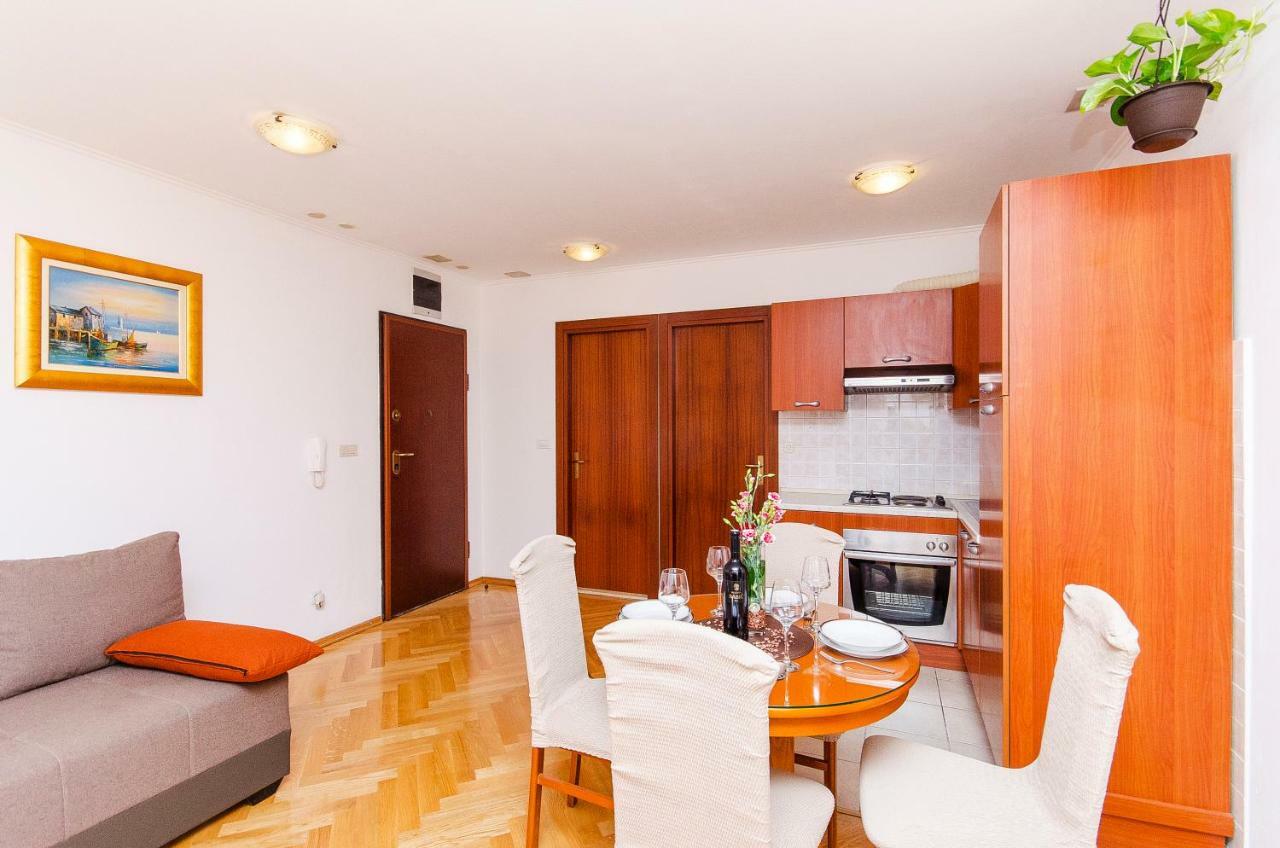 Apartment Lucija Split Exterior photo